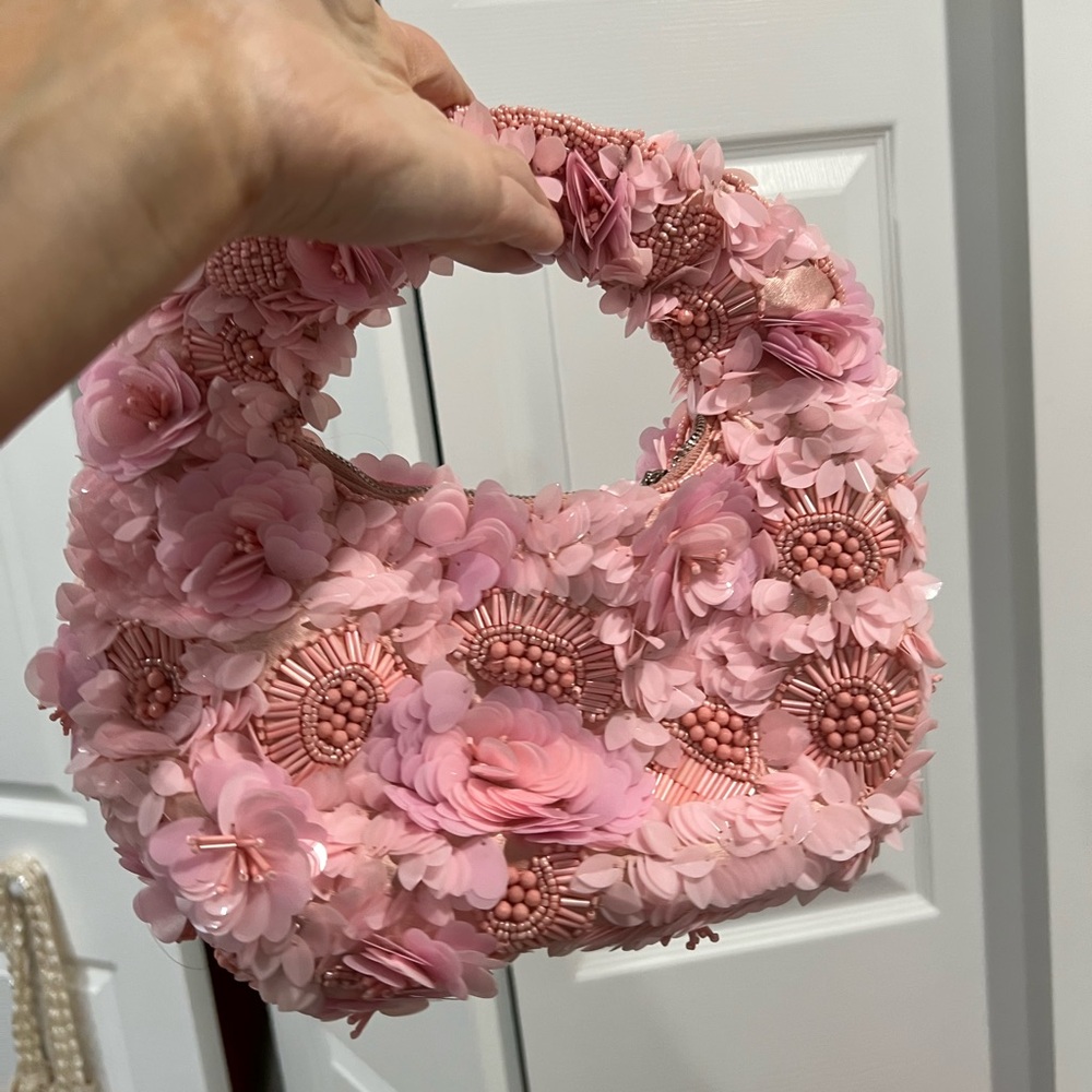 Viral Marshall’s beaded handbag
